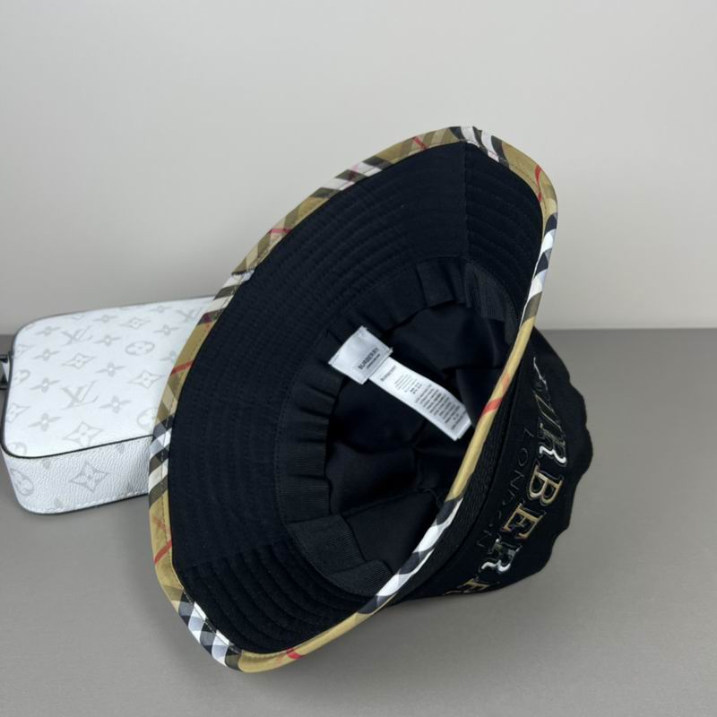Burberry hat dx (3)