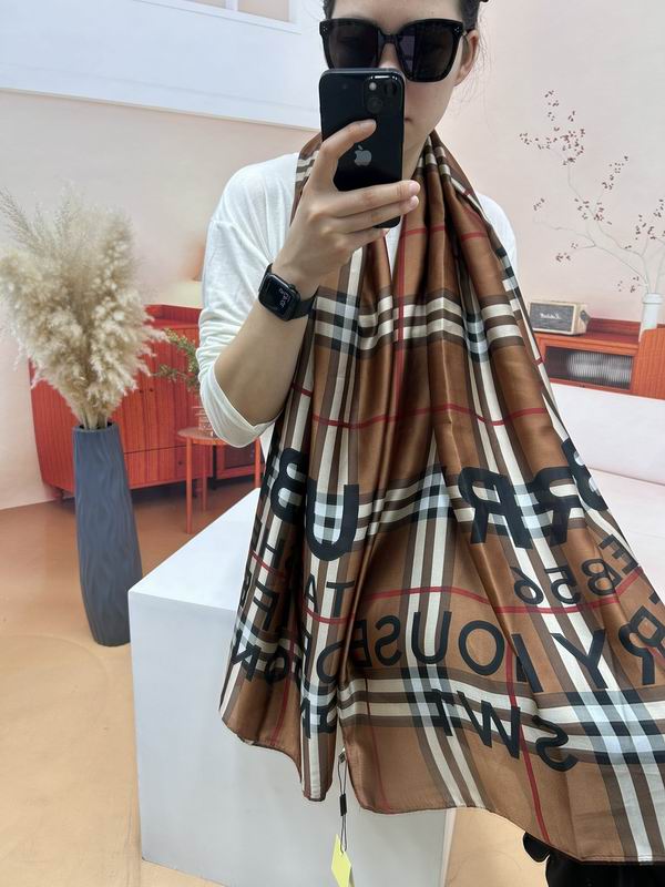 Burberry silk Scarf 90-180cm E19 (21)