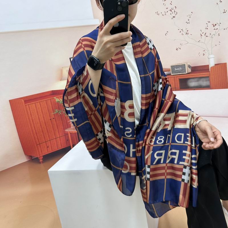 Burberry silk Scarf 90-180cm E19 (29)