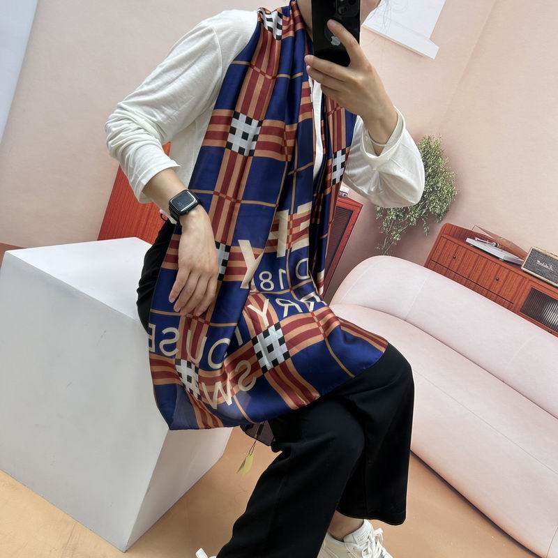 Burberry silk Scarf 90-180cm E19 (31)