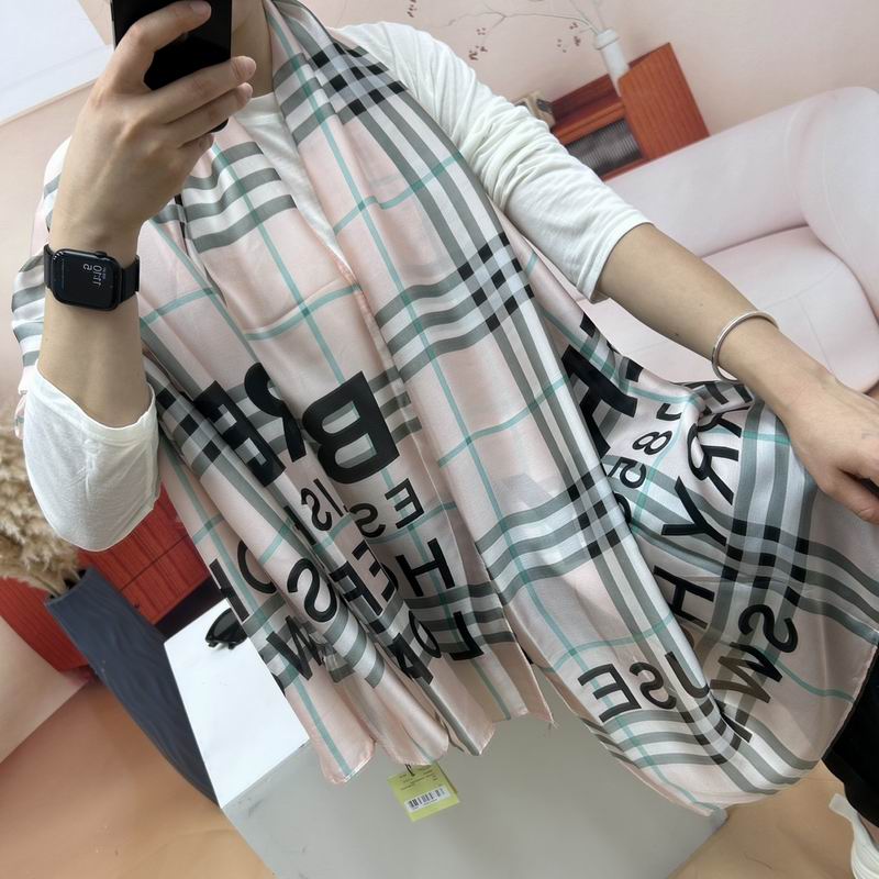 Burberry silk Scarf 90-180cm E19 (4)