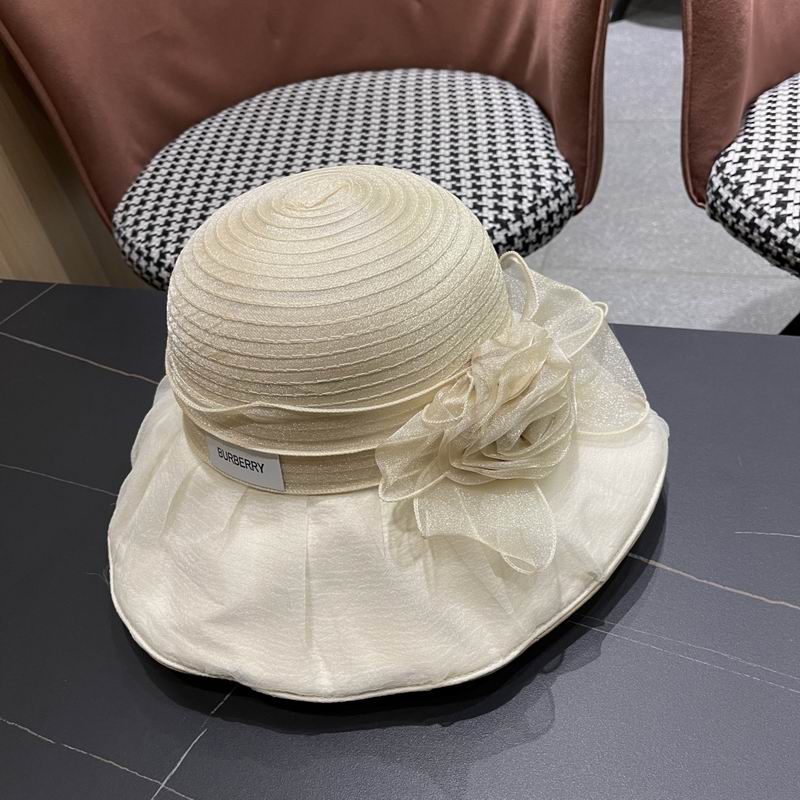 Burberry top hat (10)