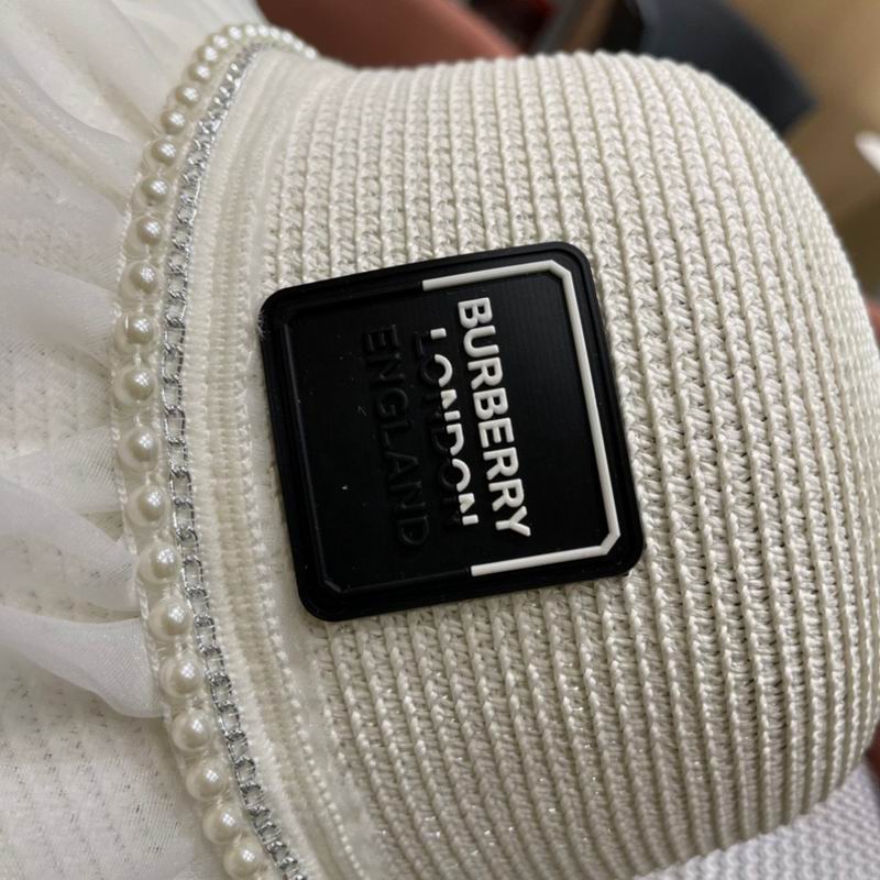 Burberry top hat (15)