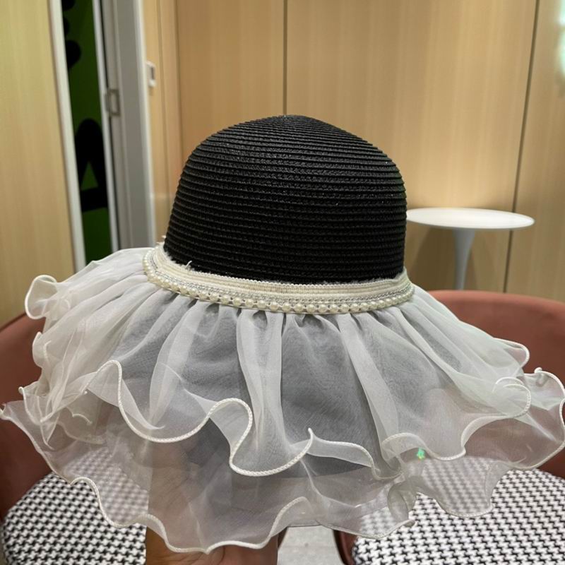 Burberry top hat (24)