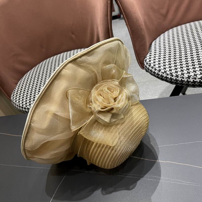 Burberry top hat (24)