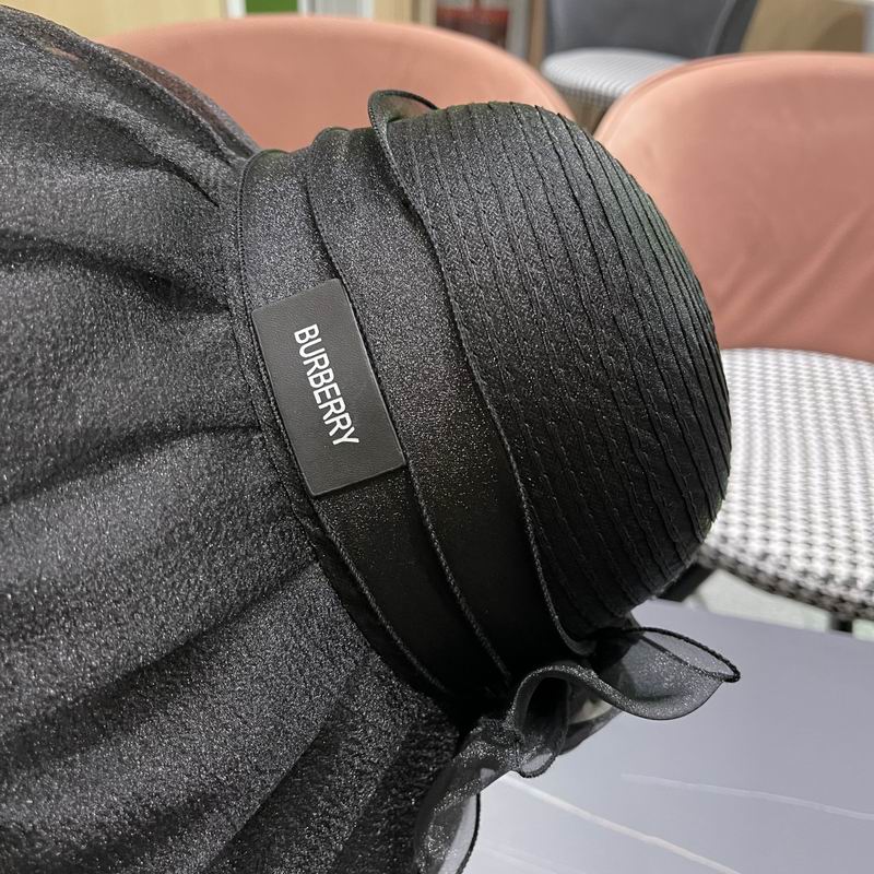 Burberry top hat (35)