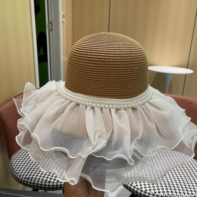 Burberry top hat (4)