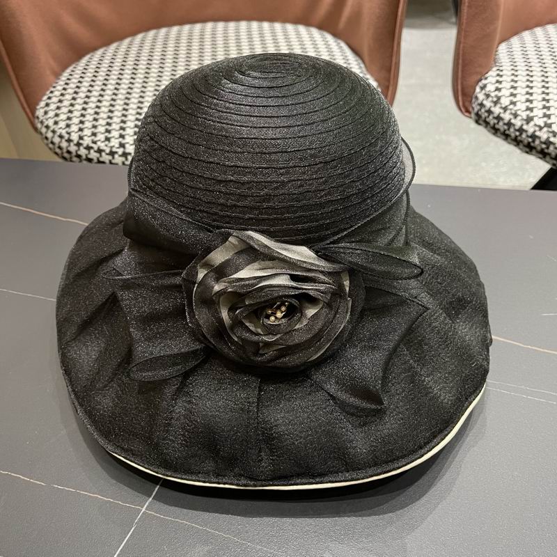 Burberry top hat (40)