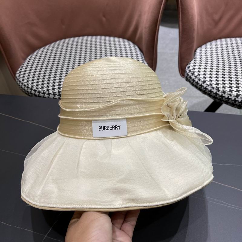 Burberry top hat (5)