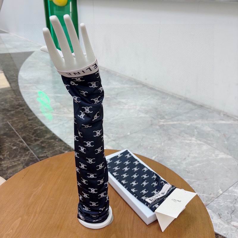 Celine oversleeve hh (12)