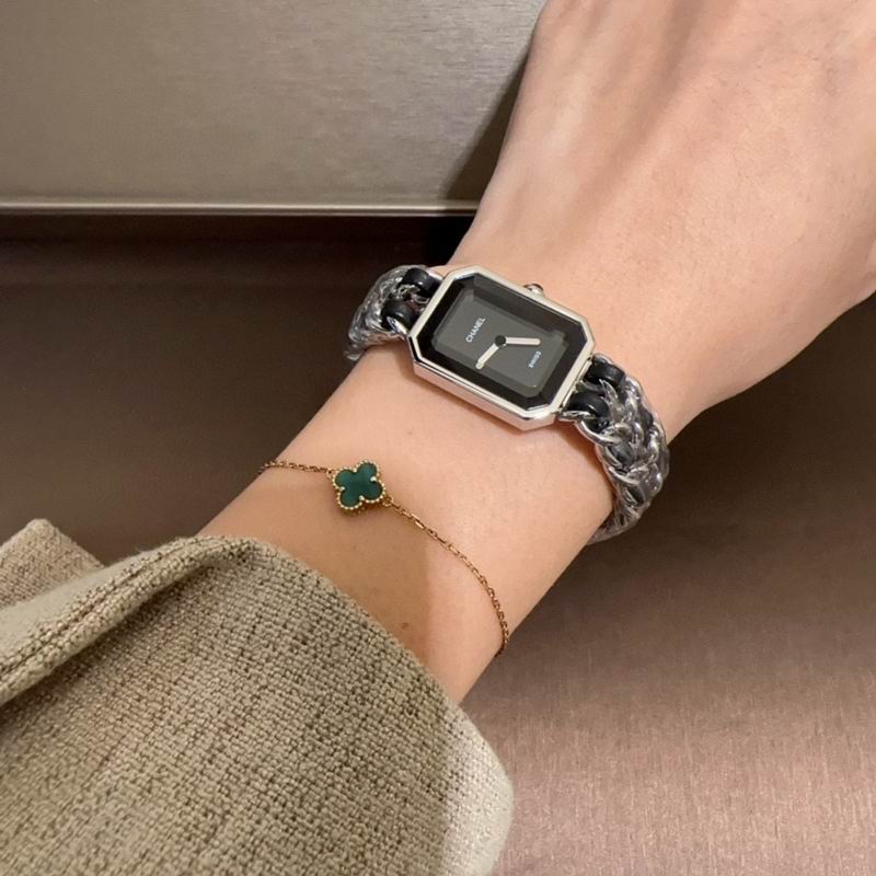 Chanel 20X26mm 35 (1)