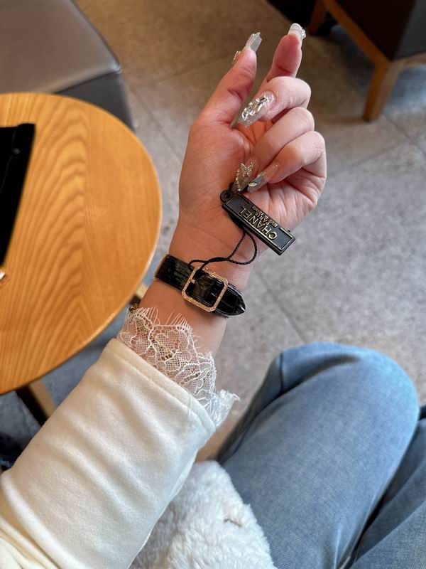 Chanel 34.6X26.7mm 13 (20)