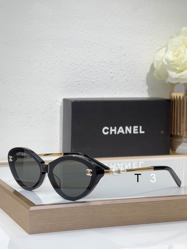 Chanel A95101 56 18 145 c01