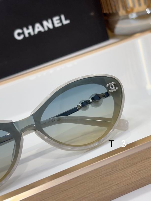 Chanel A95101 56 18 145 c09