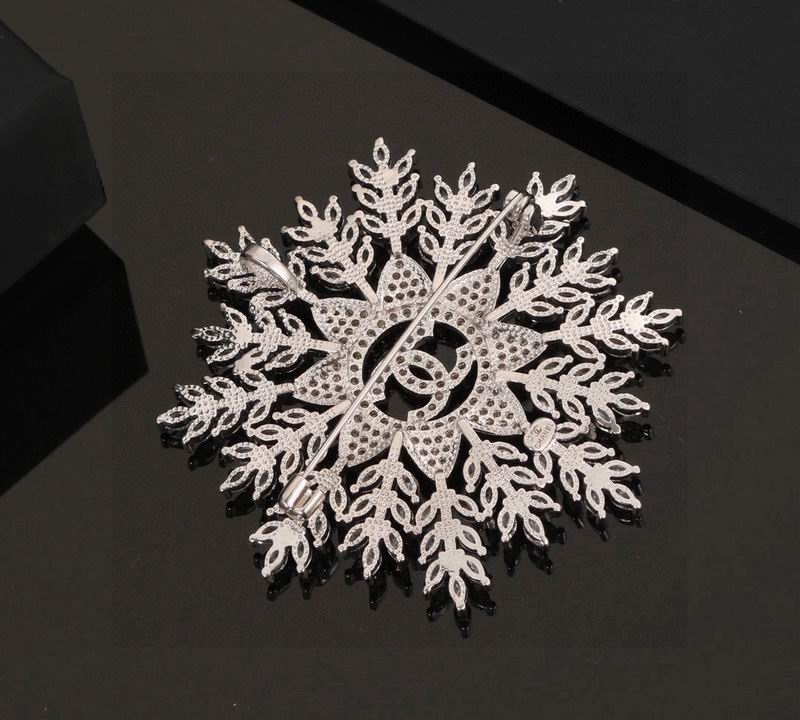 Chanel Brooch 03lyh150 (4)