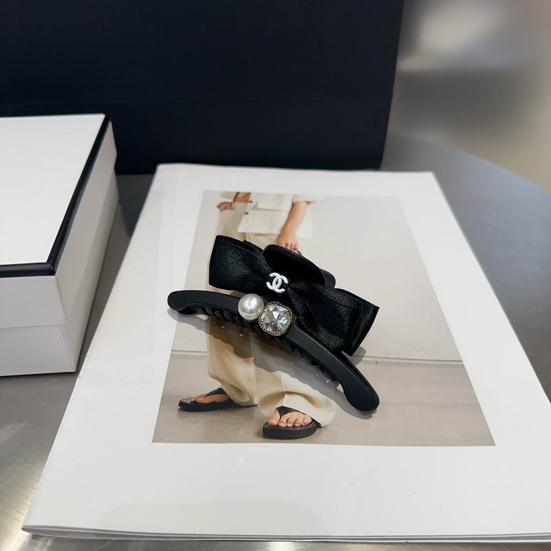 Chanel Hair grab clip hh (100)