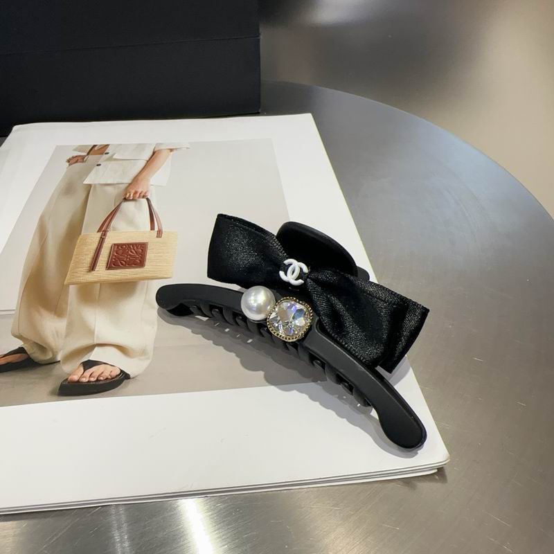 Chanel Hair grab clip hh (103)