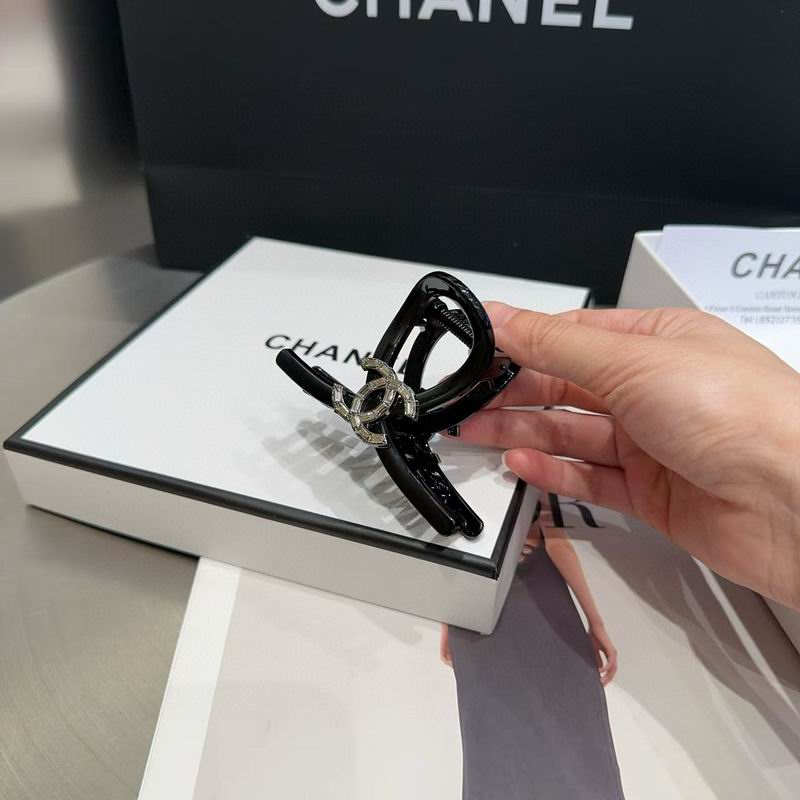 Chanel Hair grab clip hh (61)