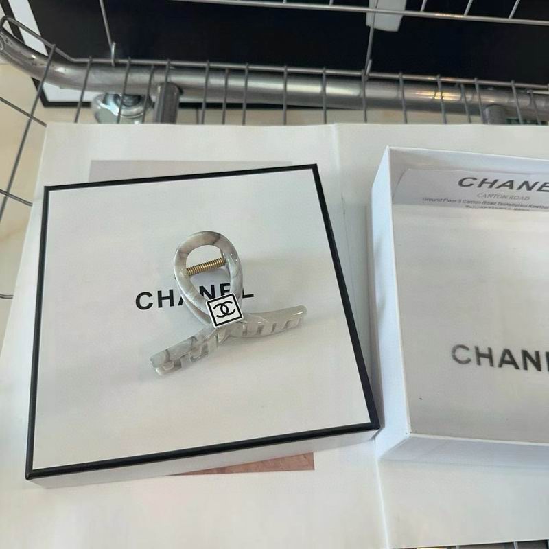 Chanel Hair grab clip hh (83)