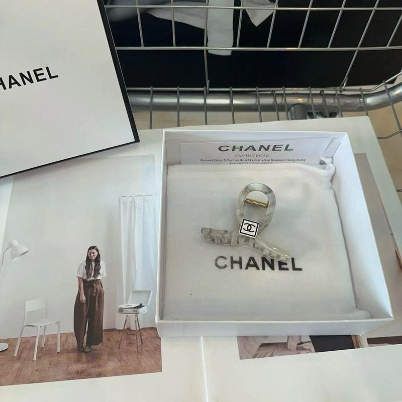 Chanel Hair grab clip hh (85)
