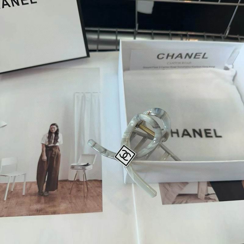 Chanel Hair grab clip hh (86)