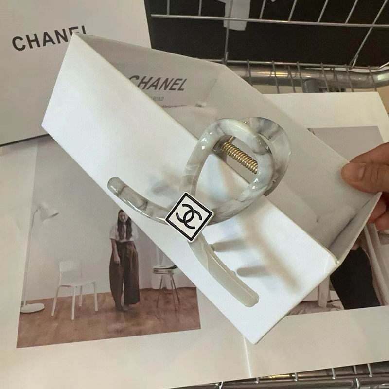 Chanel Hair grab clip hh (87)
