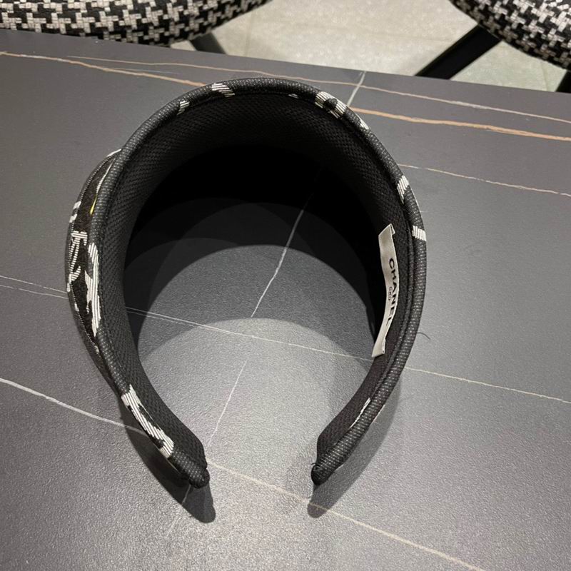 Chanel Visor (231)