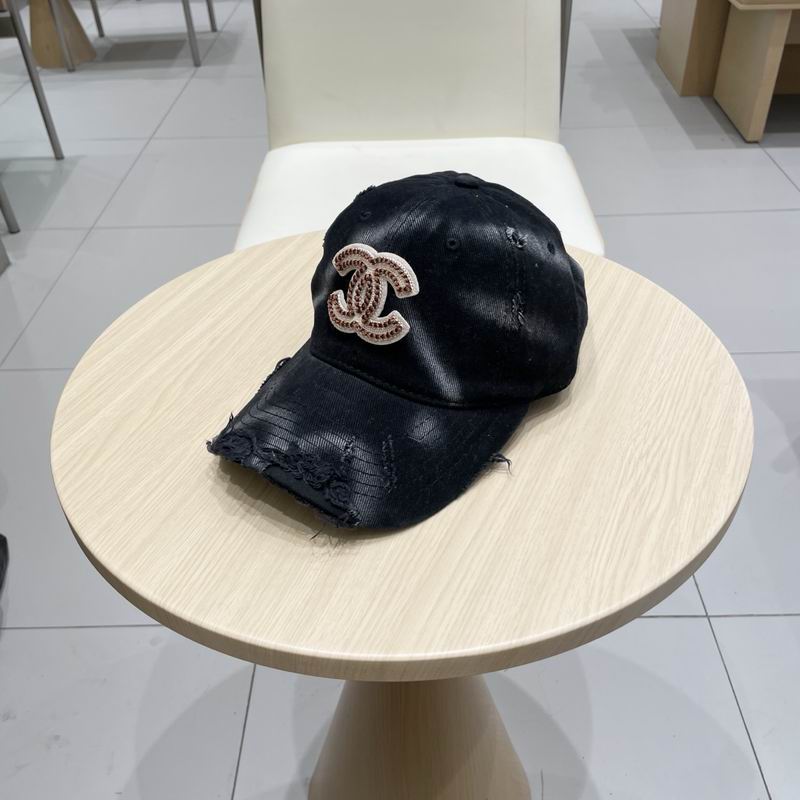 Chanel cap (102)