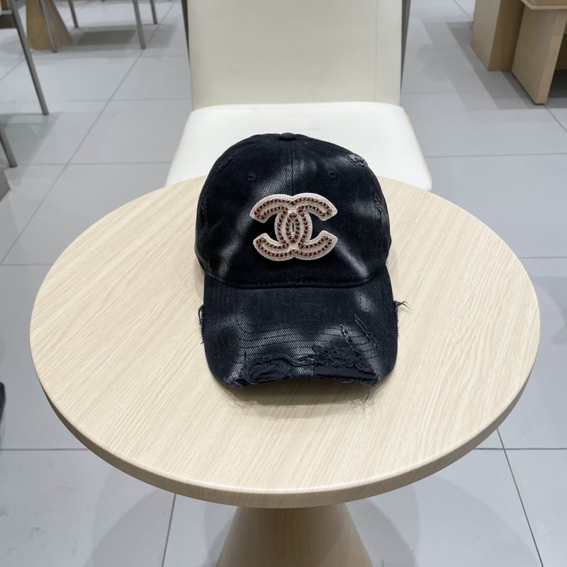 Chanel cap (103)