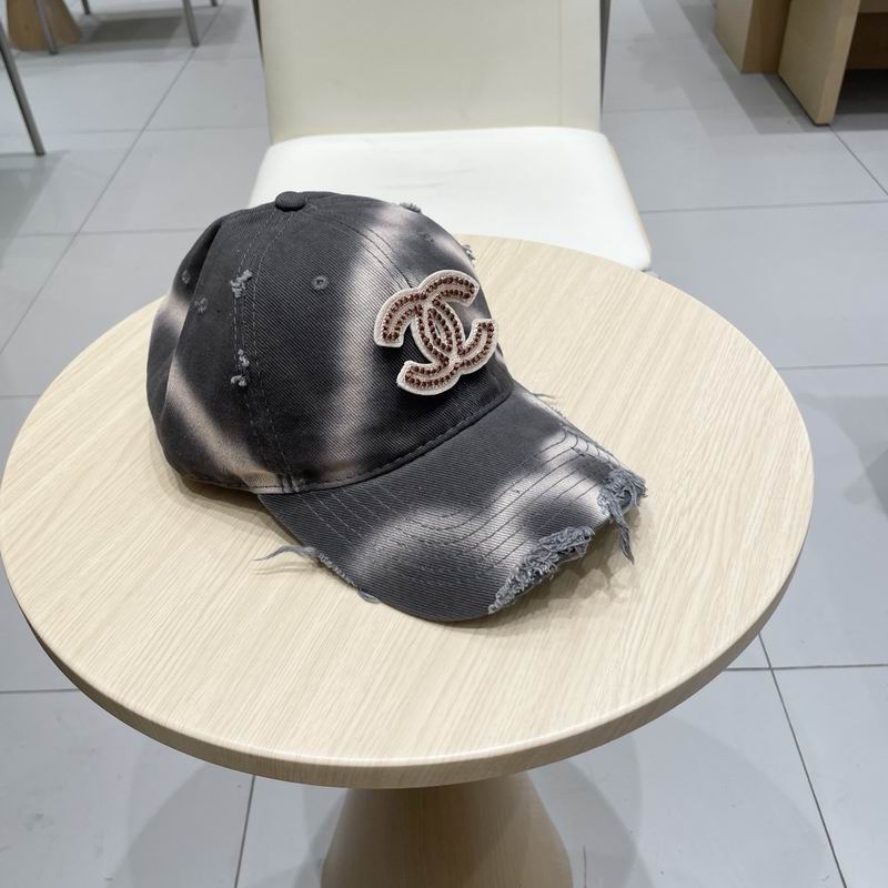 Chanel cap (110)