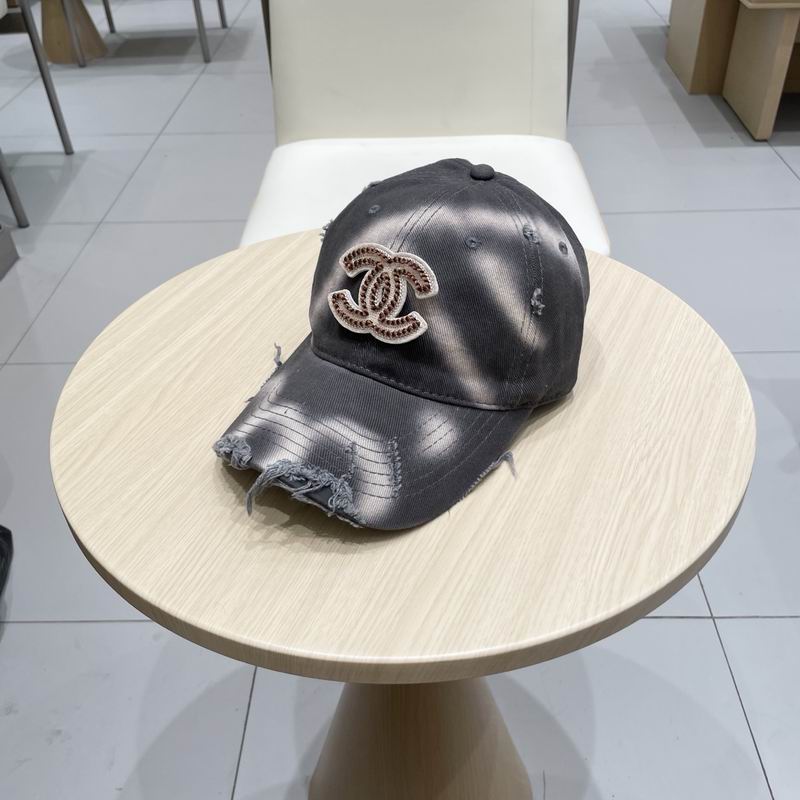 Chanel cap (111)