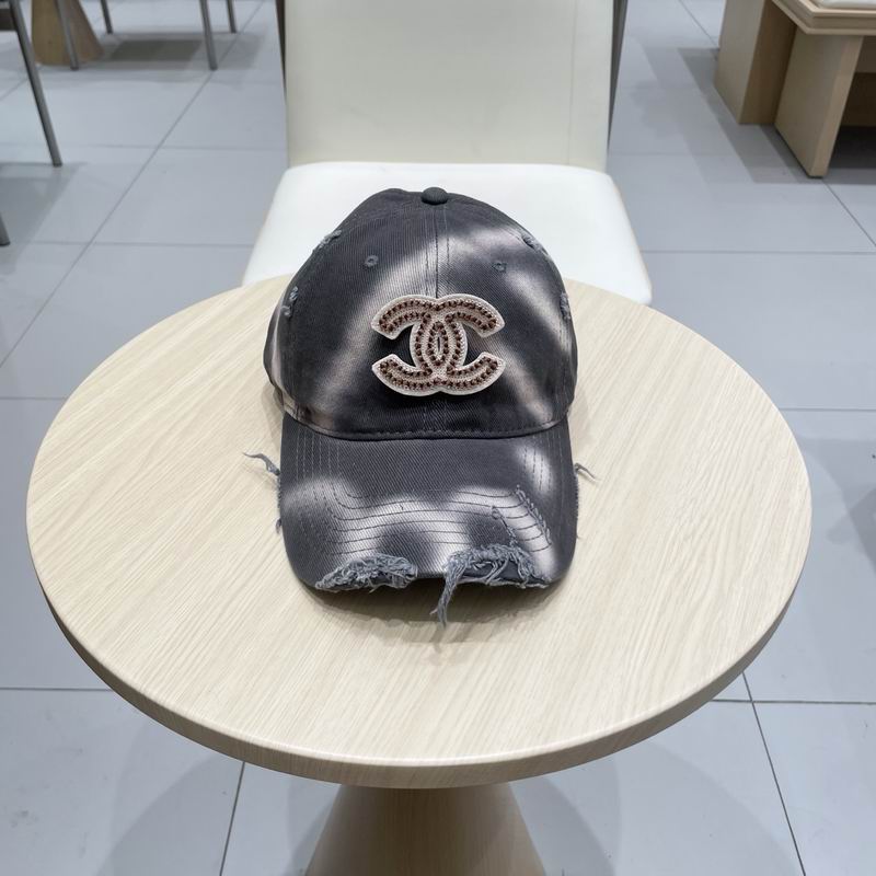 Chanel cap (112)