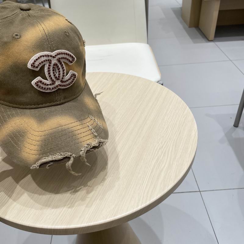 Chanel cap (118)