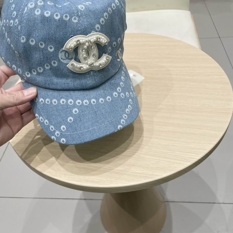 Chanel cap (128)