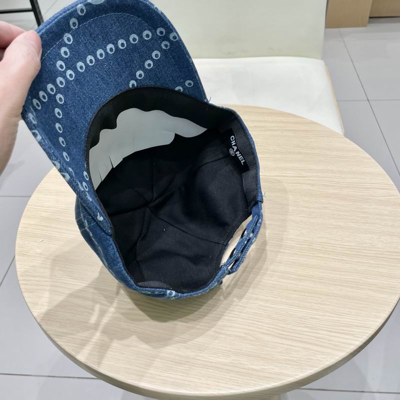 Chanel cap (133)