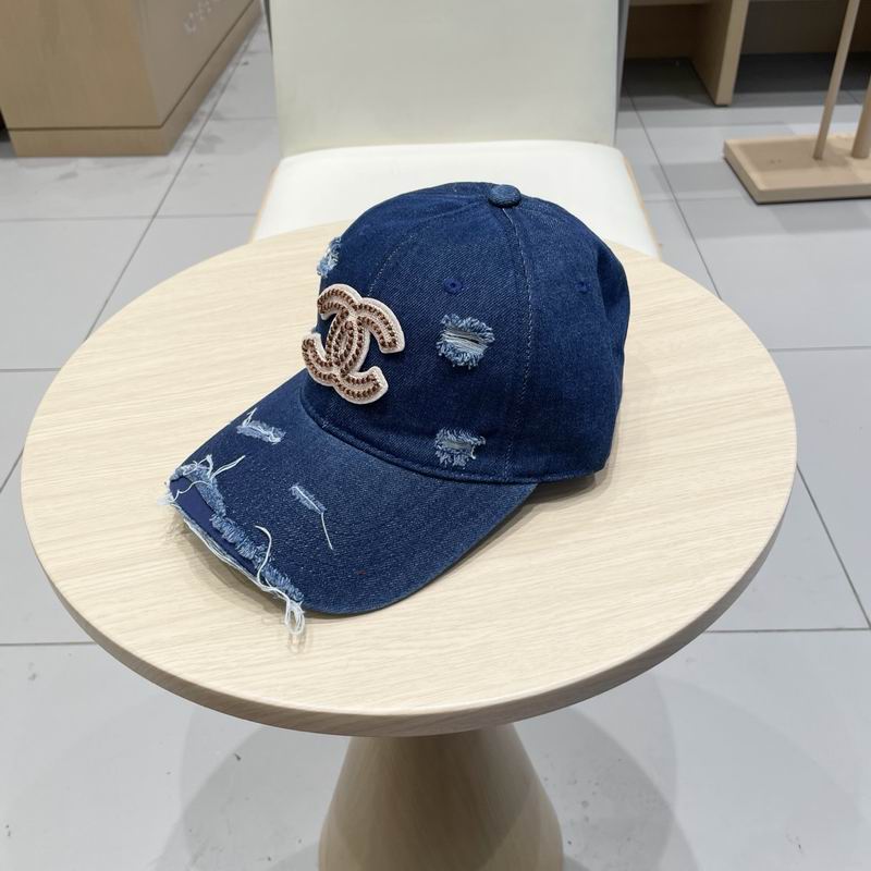 Chanel cap (70)
