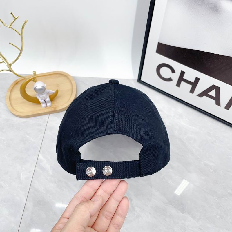 Chanel cap dx (12)