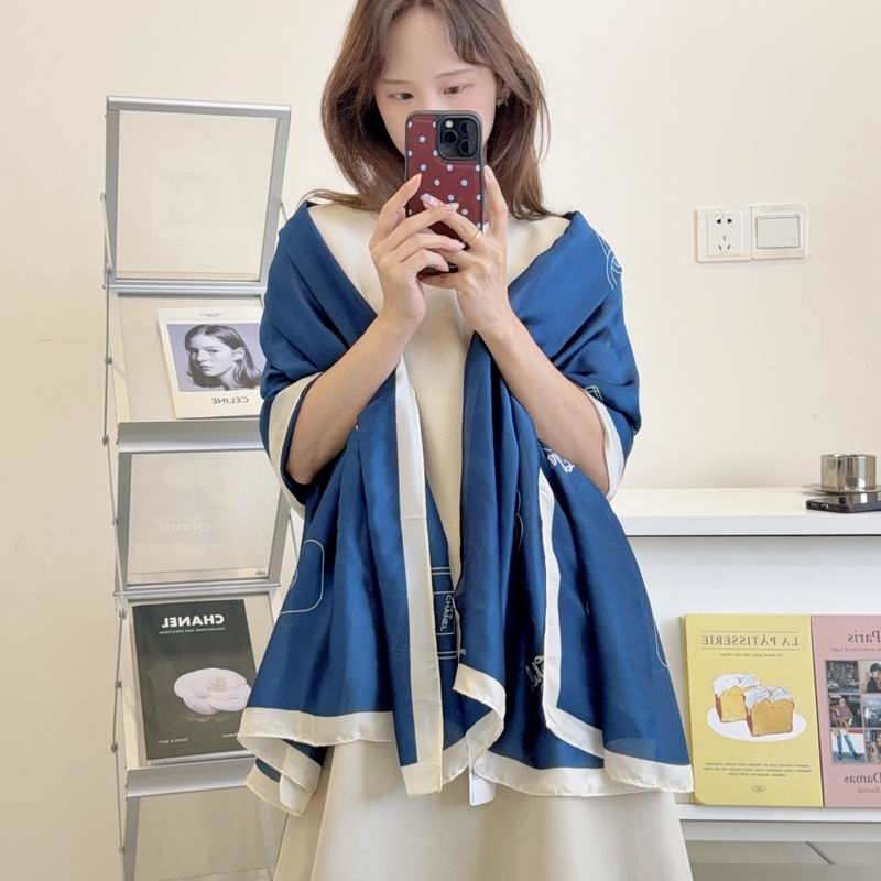 Chanel silk Scarf 90-180cm E04 (1)