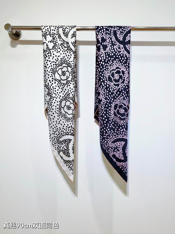 Chanel silk Scarf 90X90cm E19 (1)