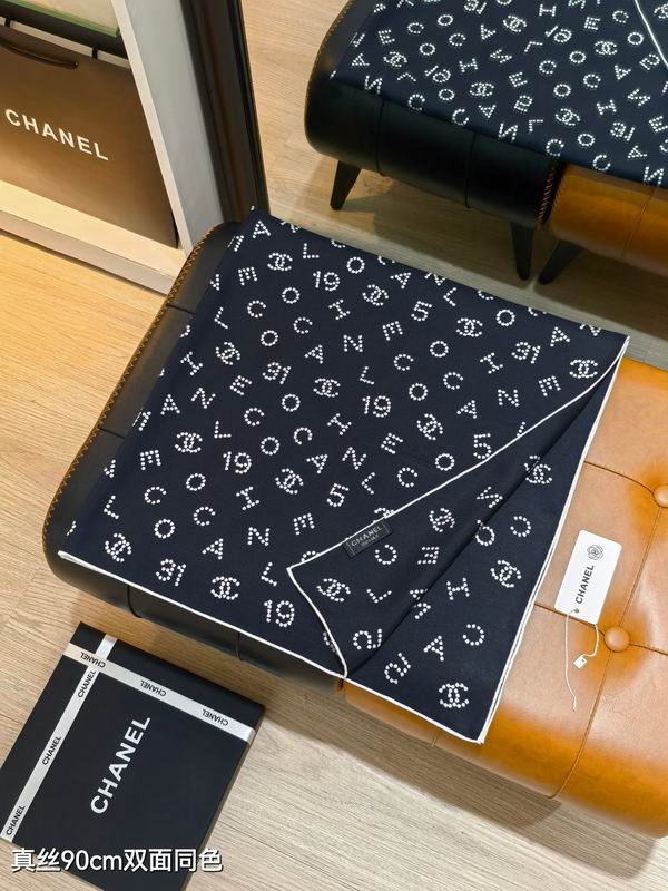 Chanel silk scarf 90X90cm E15 (17)