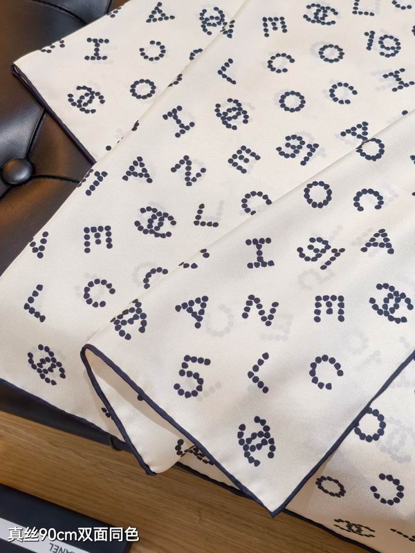 Chanel silk scarf 90X90cm E15 (6)