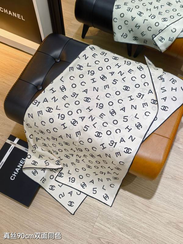Chanel silk scarf 90X90cm E15 (7)