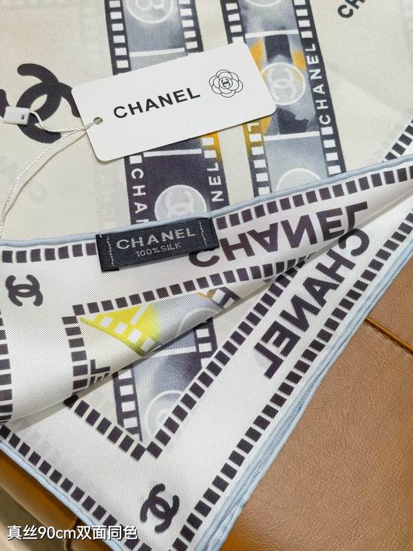 Chanel silk scarf 90X90cm E16 (4)