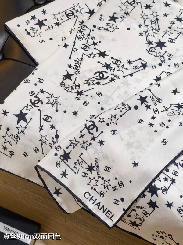 Chanel silk scarf 90X90cm E17 (6)