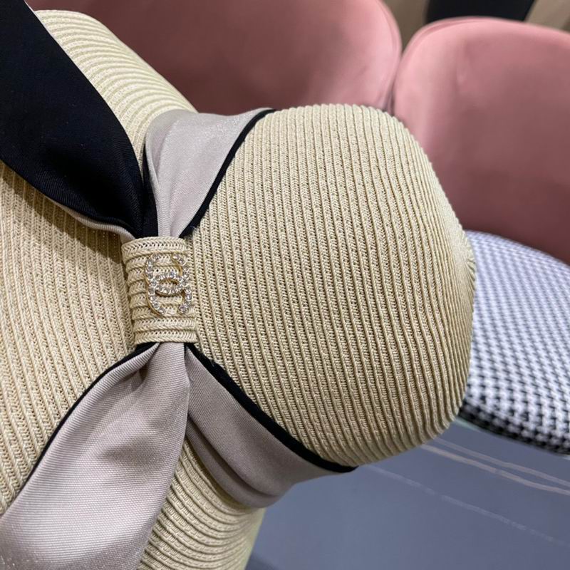 Chanel top hat (245)