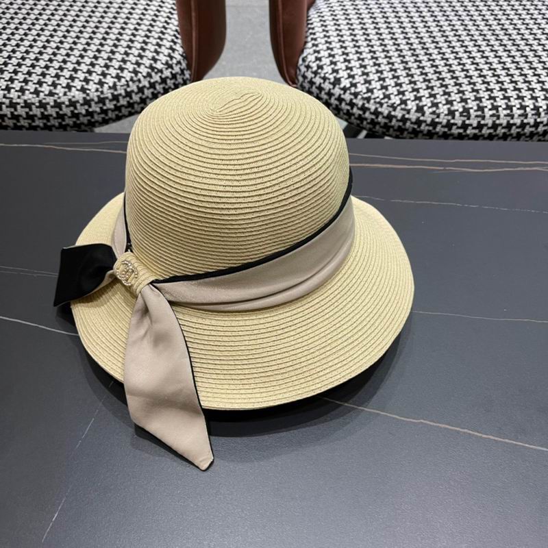 Chanel top hat (250)