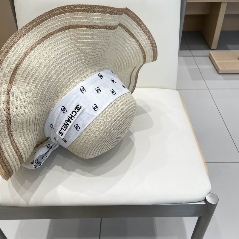 Chanel top hat (299)