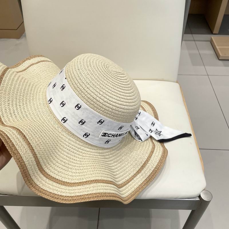 Chanel top hat (301)