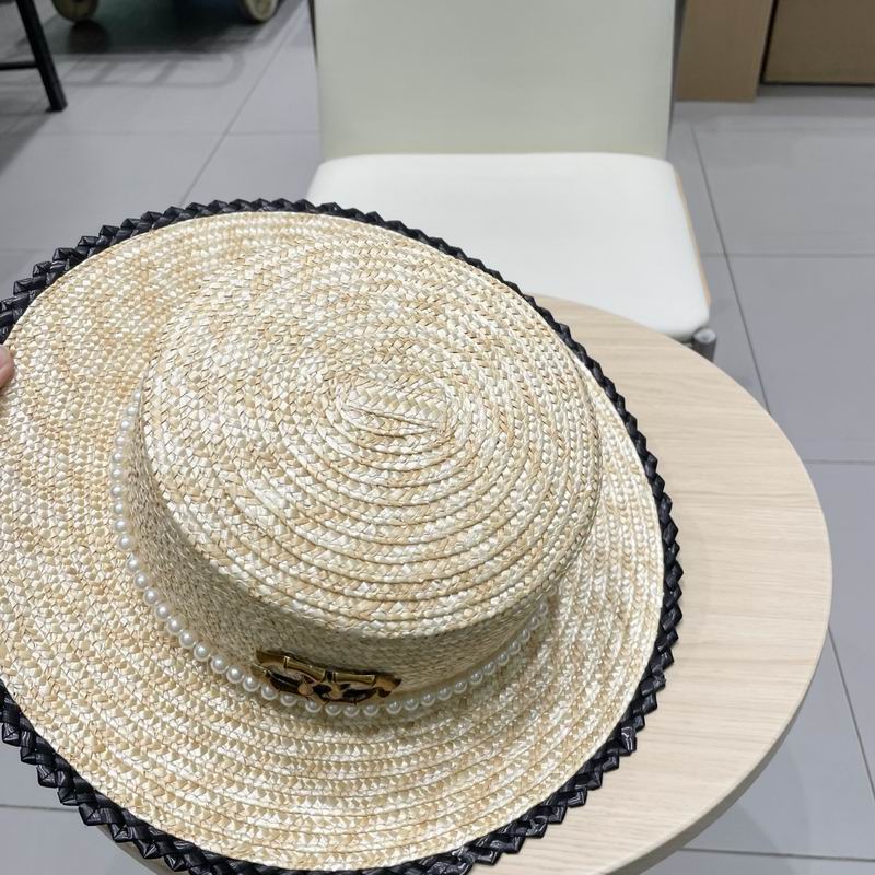 Chanel top hat (311)