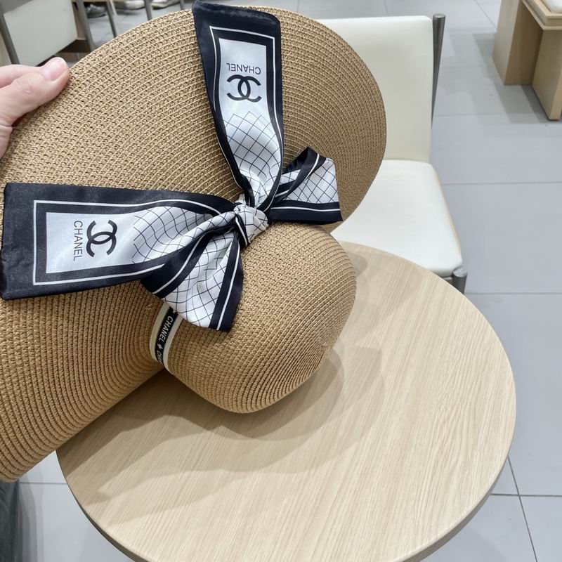 Chanel top hat (372)